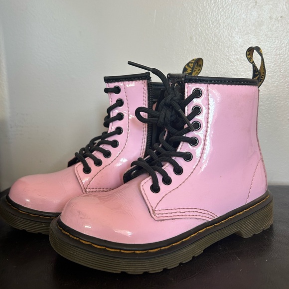 Dr. Martens girls size 12 boot - Picture 2 of 2